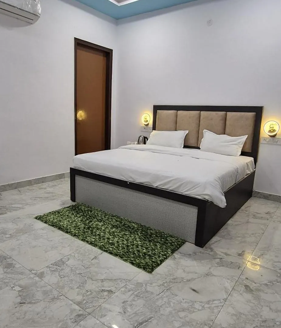 Farm stay Aqua Heaven Resort Agra