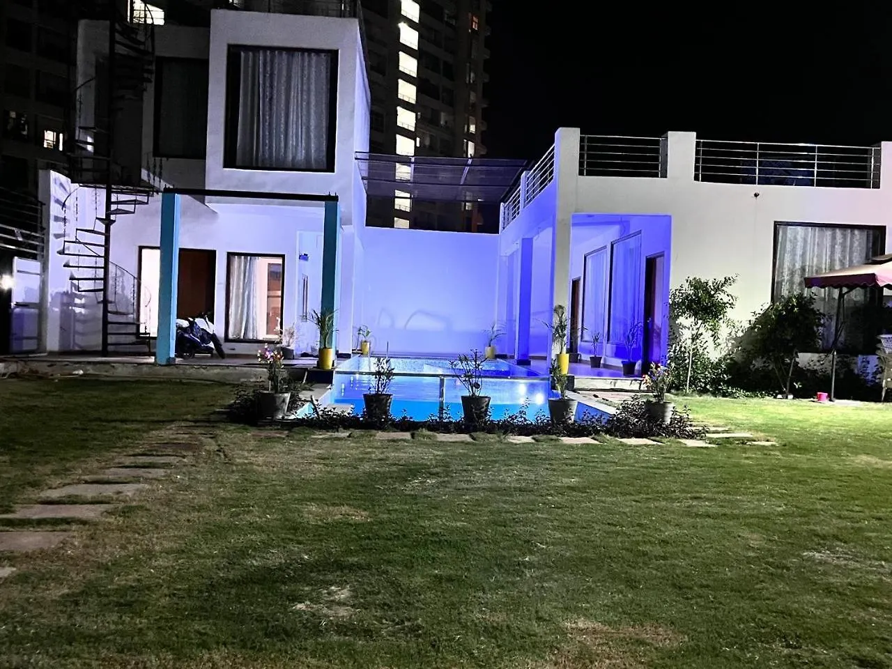 Aqua Heaven Resort Agra