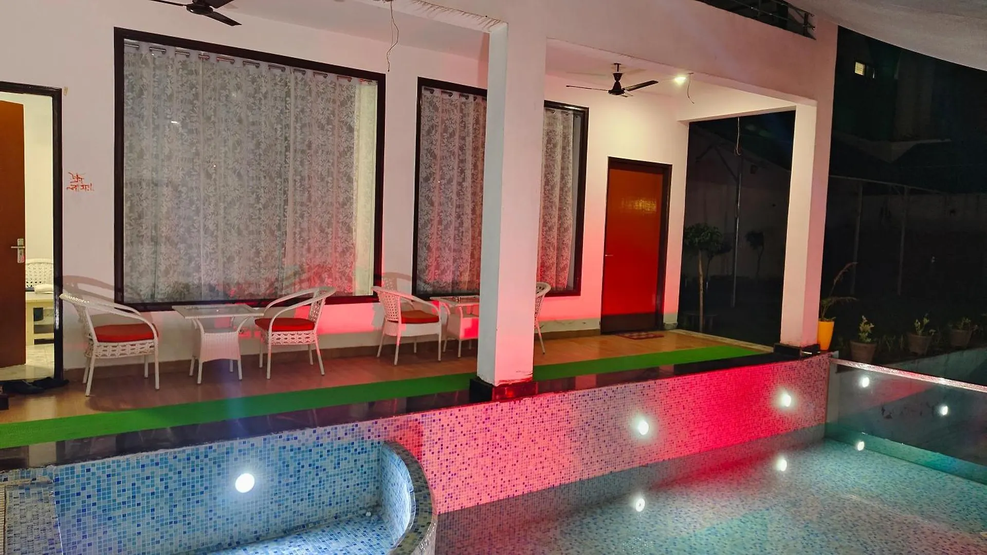 Aqua Heaven Resort Agra  Farm stay Agra (Uttar Pradesh)