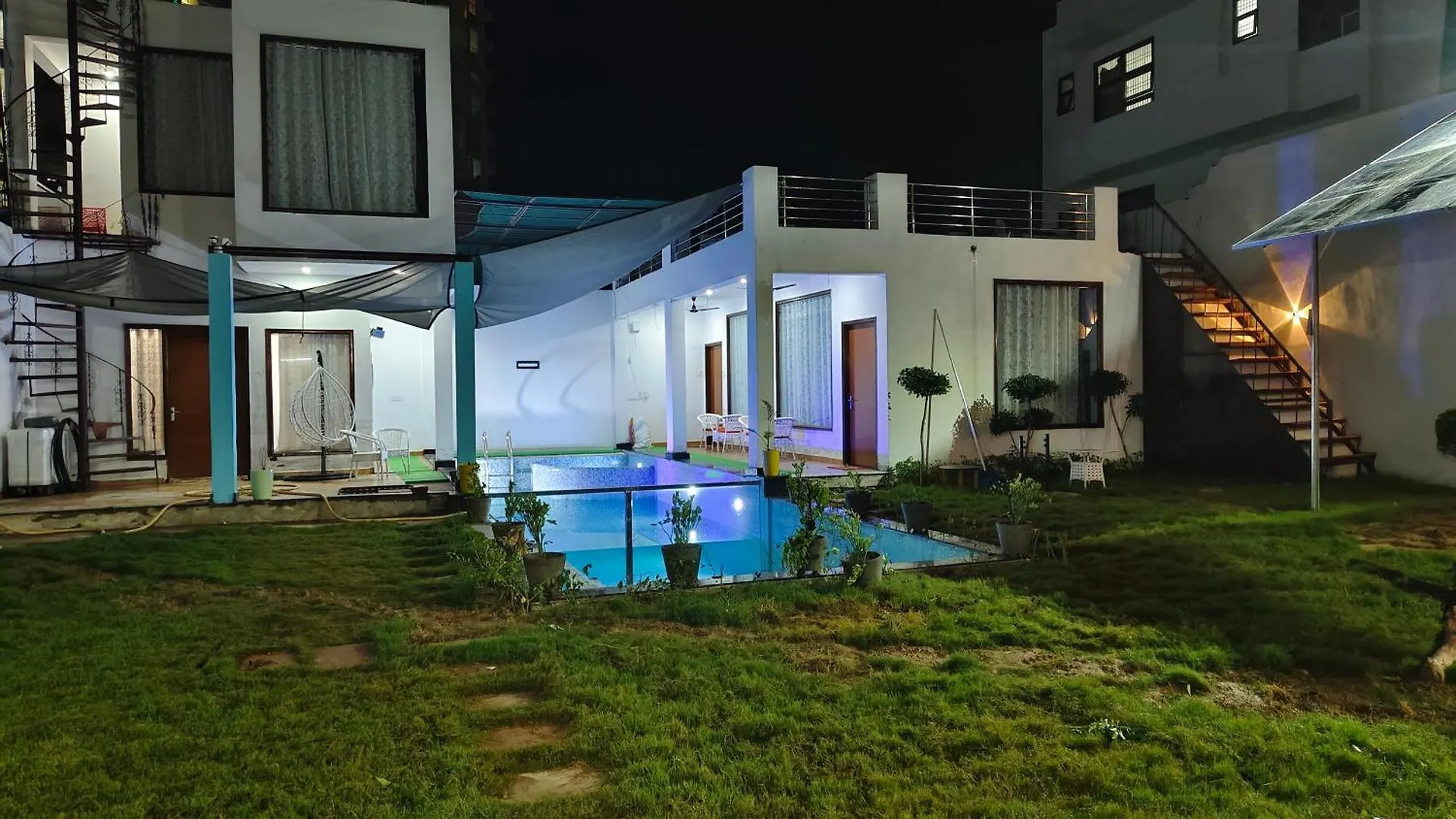 Aqua Heaven Resort Agra  Farm stay Agra (Uttar Pradesh)