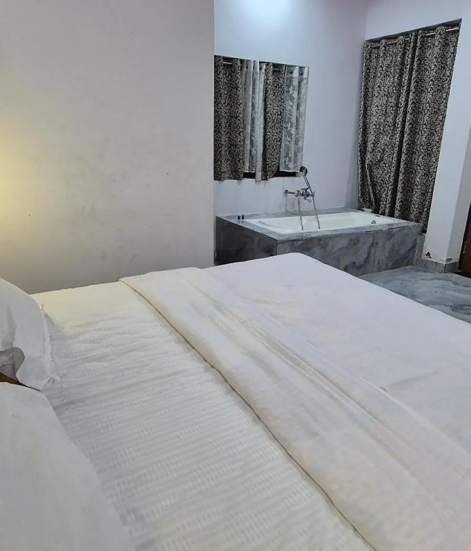 Farm stay Aqua Heaven Resort Agra