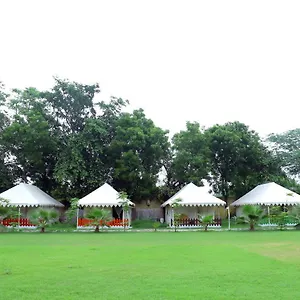 Agra Camps And Luxury tent
